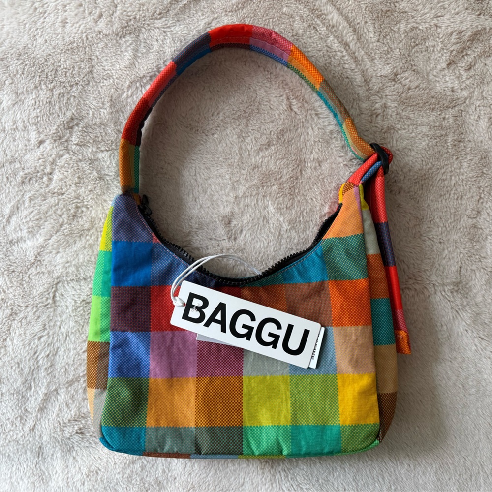 NWT BAGGU Mini Nylon Shoulder Bag Madras - Picture 3 of 12